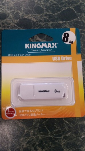 Память Flash USB 08 Gb Kingmax U-Drive White фото №5725