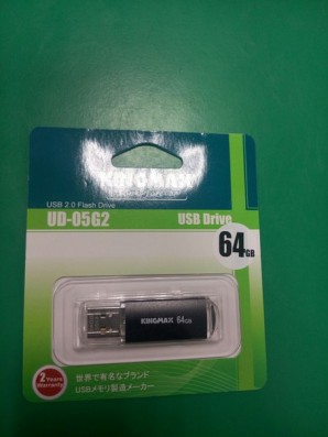 Память Flash USB 64 Gb Kingmax UD-05 Black фото №6142