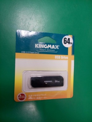 Память Flash USB 64 Gb Kingmax U-Drive Black фото №6143
